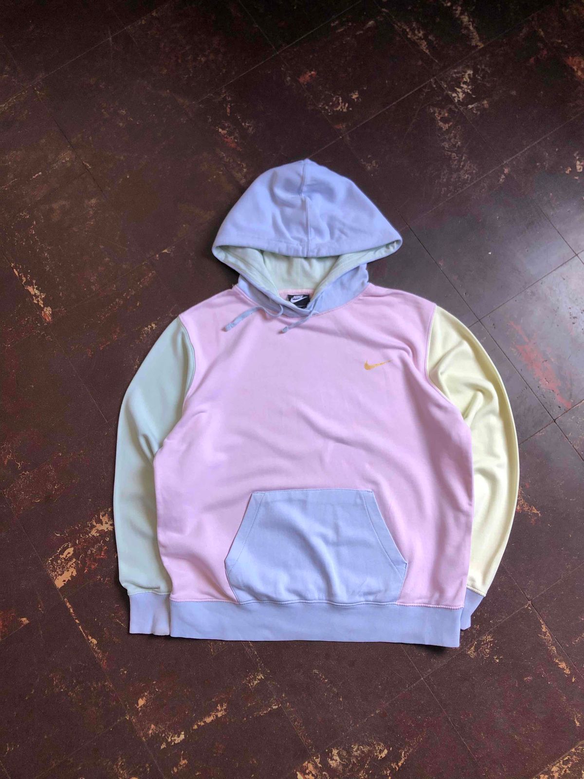 Sweatshirt Nike Sweat Couleur Pastel Pastel Colourful Hoodies Nike