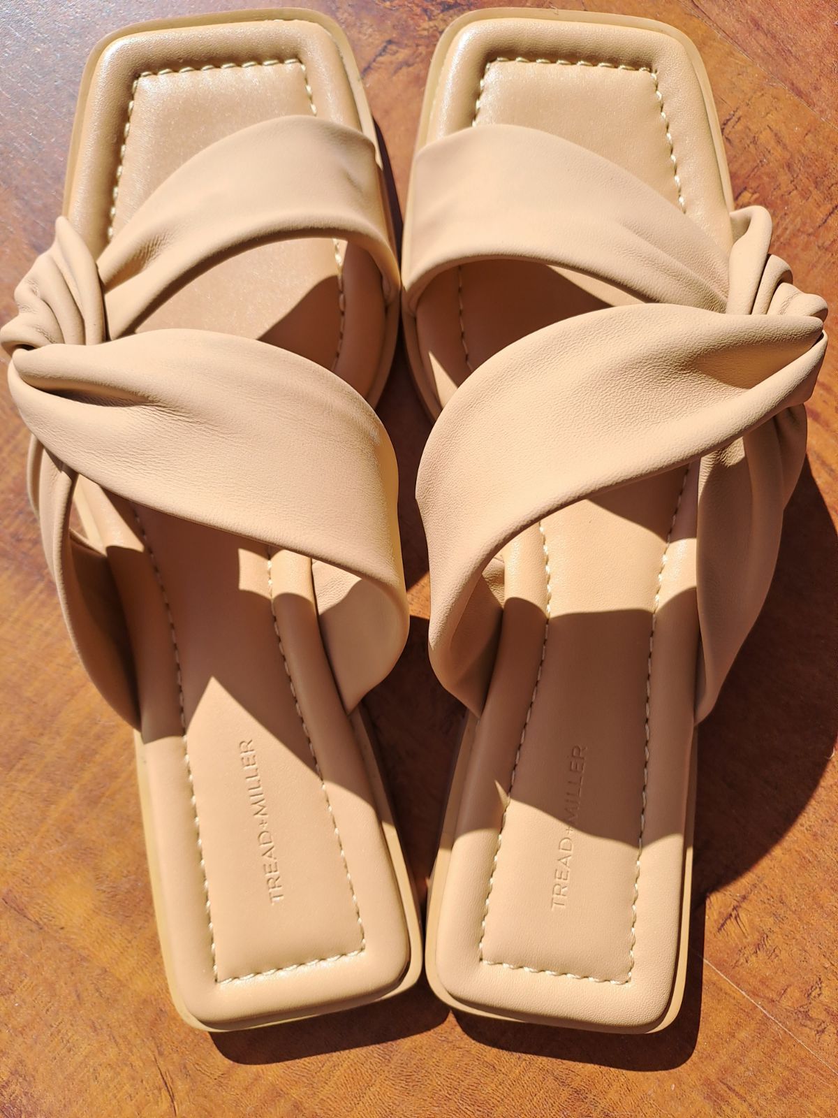 Top 114+ tread and miller sandals vietkidsiq.edu.vn