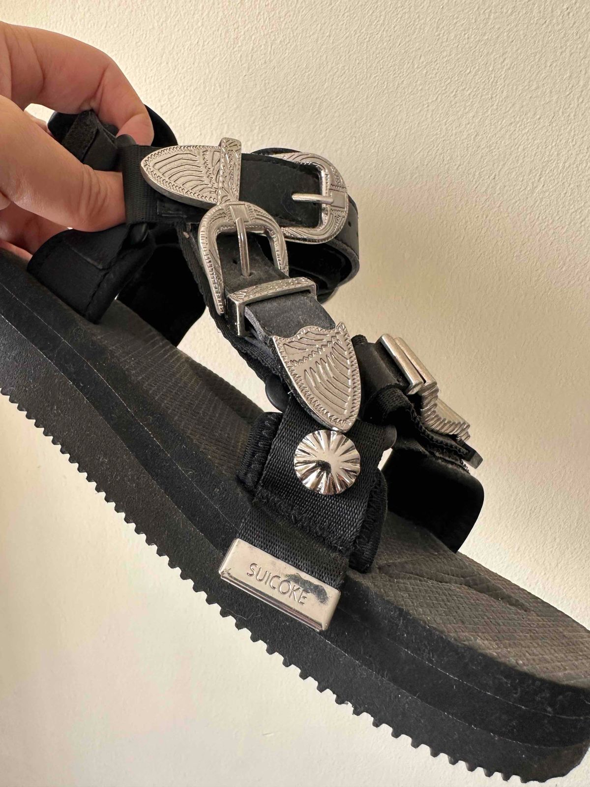 Women | Toga Black Suicoke Edition Depa-SP Sand | YAGA