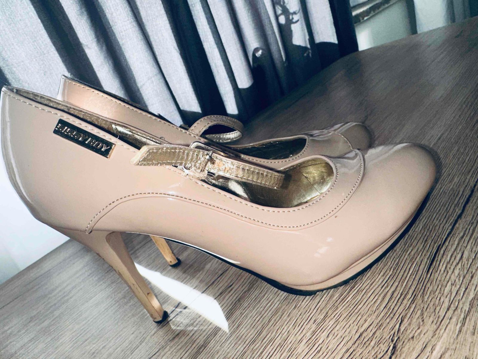 Women | Paige Sissy boy heels 👠 Price is negot | Yaga SA