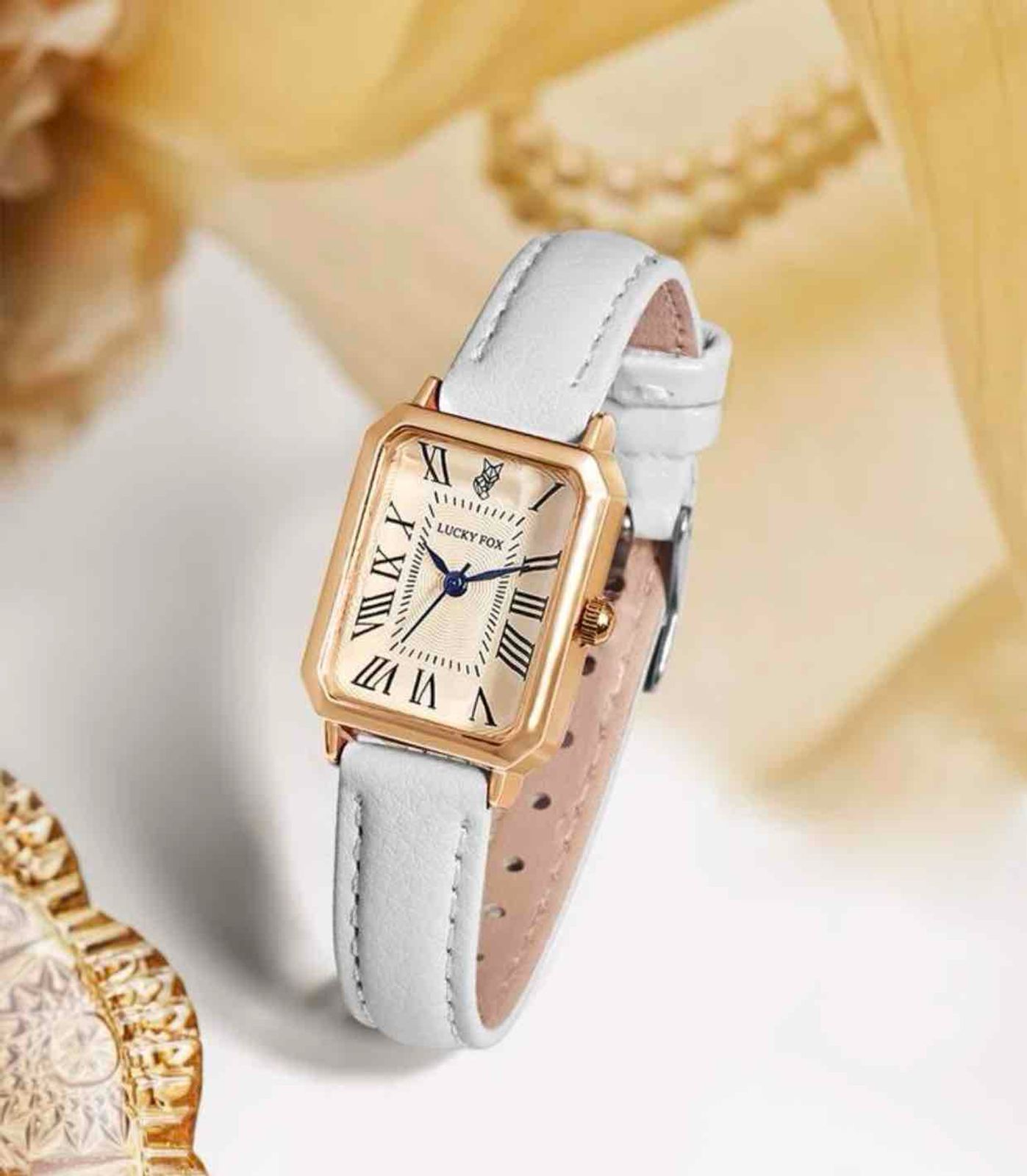 Women White Lucky Fox Watch YAGA