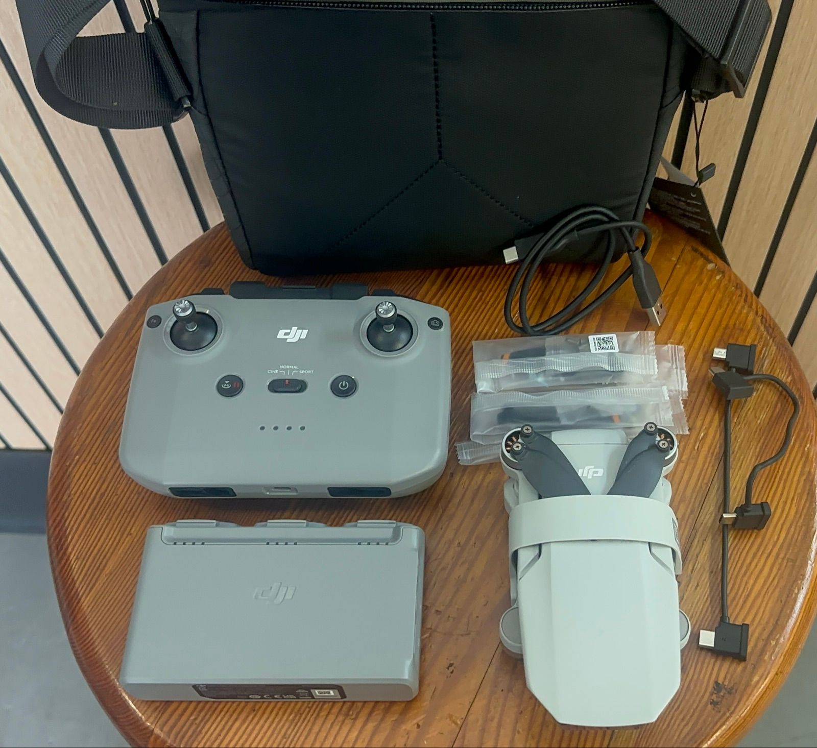 DJI Mini 2 SE Drone
