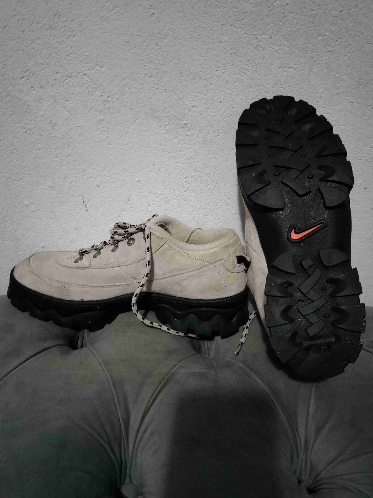 nike acg lahar low mens