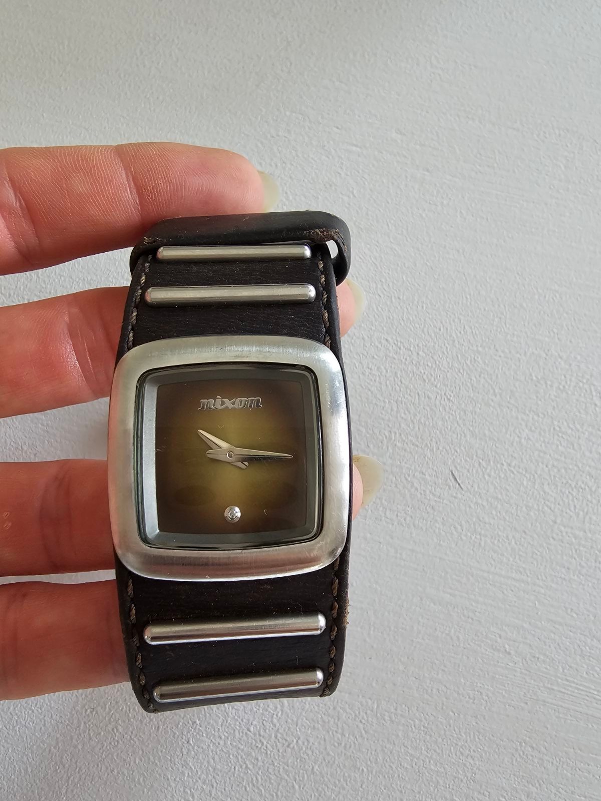 Women Nixon watch genuine leather strap. Used Yaga SA