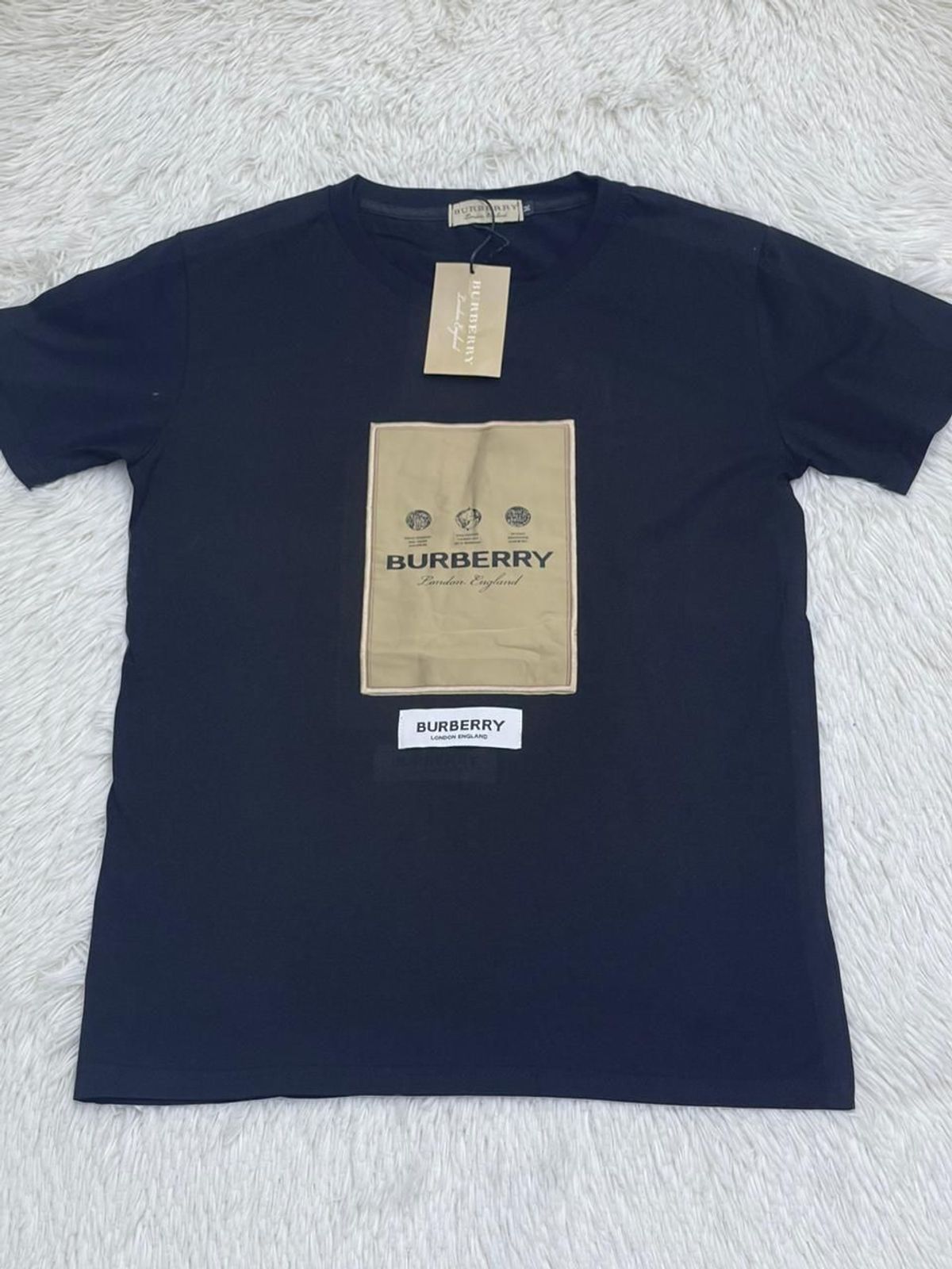 Burberry t shirt mens price online