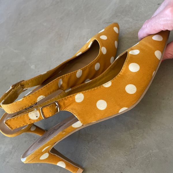 Yellow polka 2025 dot heels
