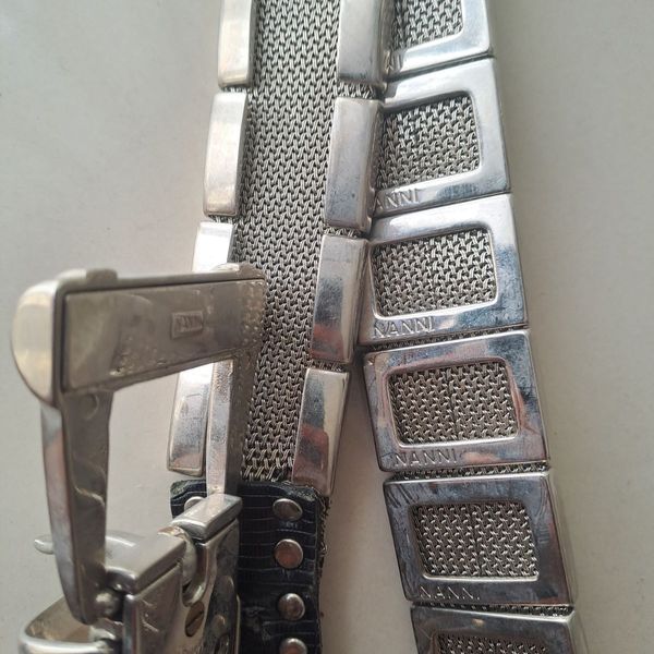 Yaga marketplace for preloved fashion - Main Image