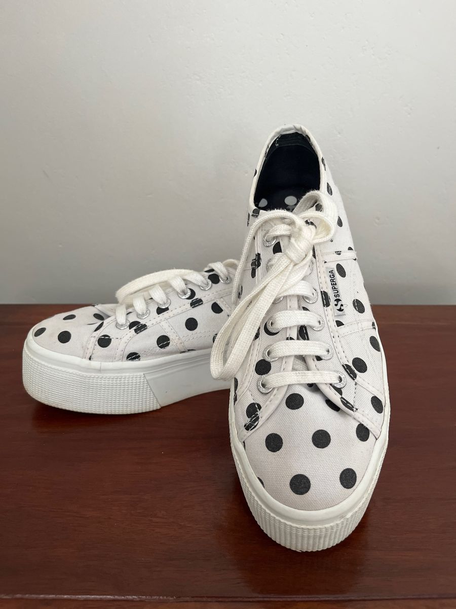 Women Superga flatform sneaker. Black and whi Yaga SA