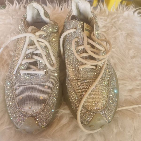 Women muffin rhinestone 2025 new crystal platform sneakers