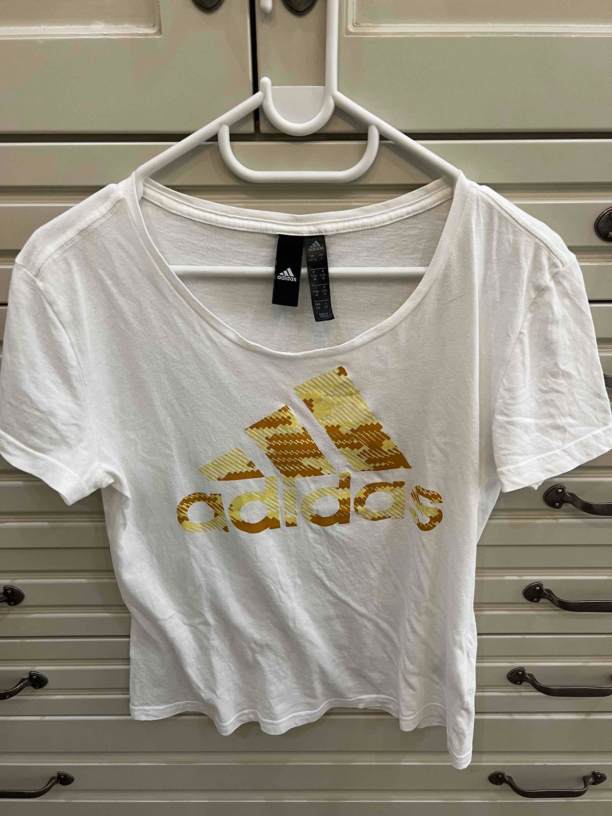 Adidas white and gold t clearance shirt