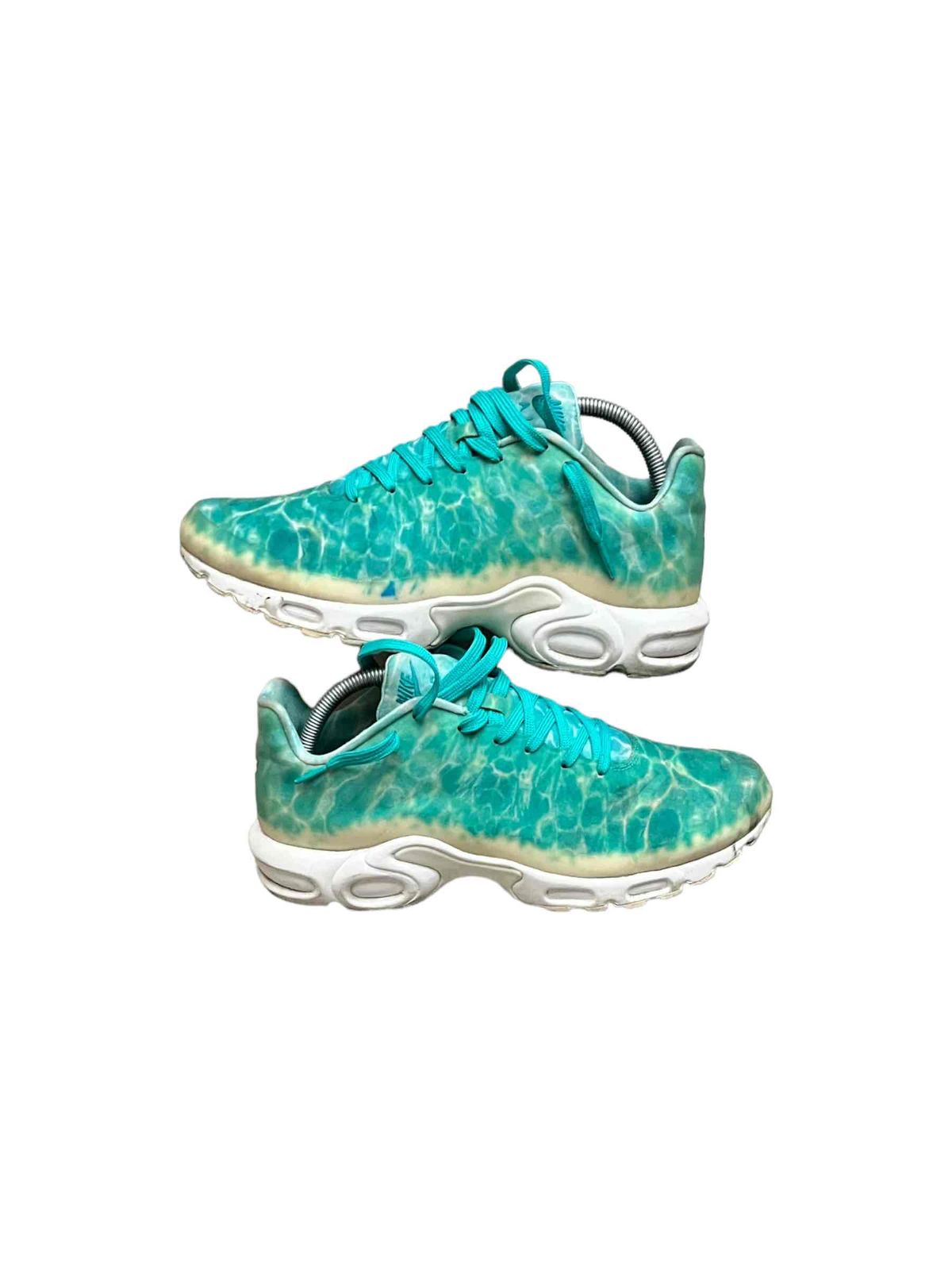 nike tn gpx swimming pool