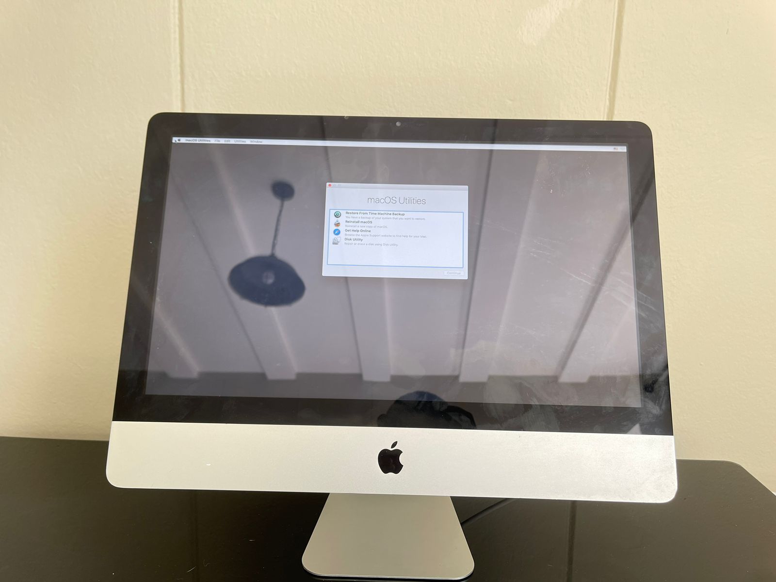 iMac (21.5-inch, 眩しく Late 2009)