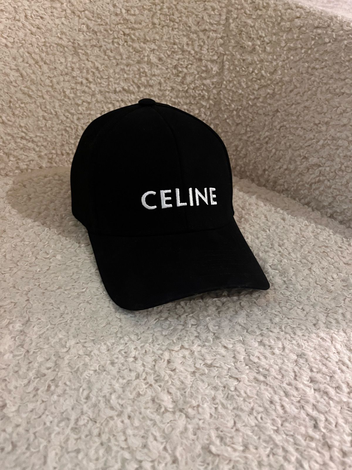 Women | Celine cap. worn once. | YAGA