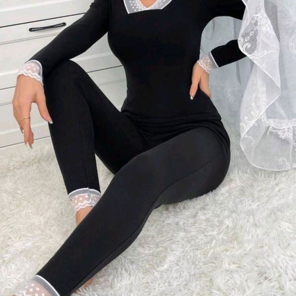 Contrast Lace Thermal Underwear Set