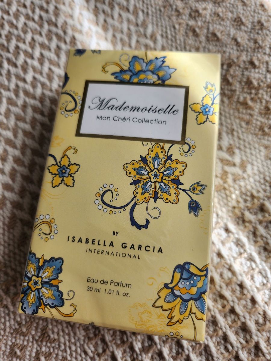 Beauty, Issabella Garcia perfume