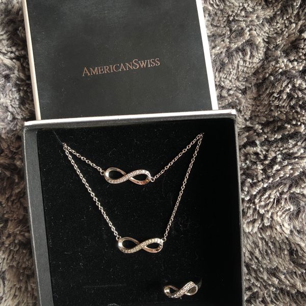 Women American Swiss Infinity Set Ring bra Yaga SA