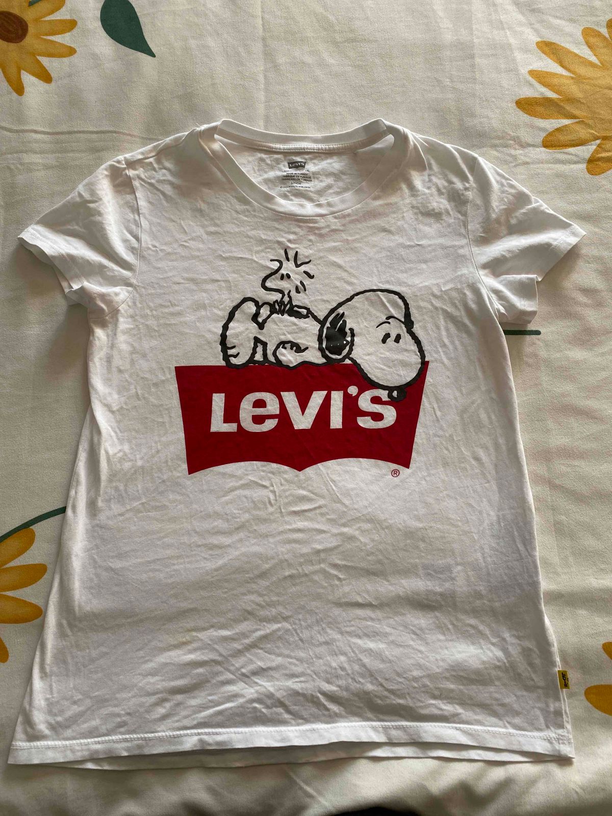 T shirt outlet levi's snoopy