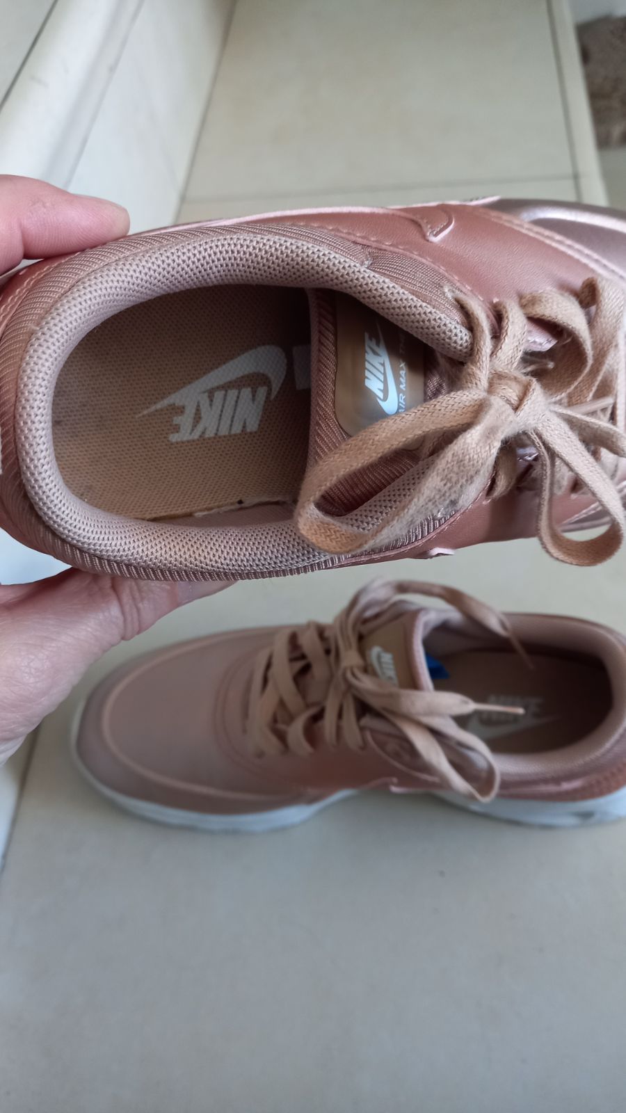 Women Nike air max thea metallic rose gold Ve Yaga SA