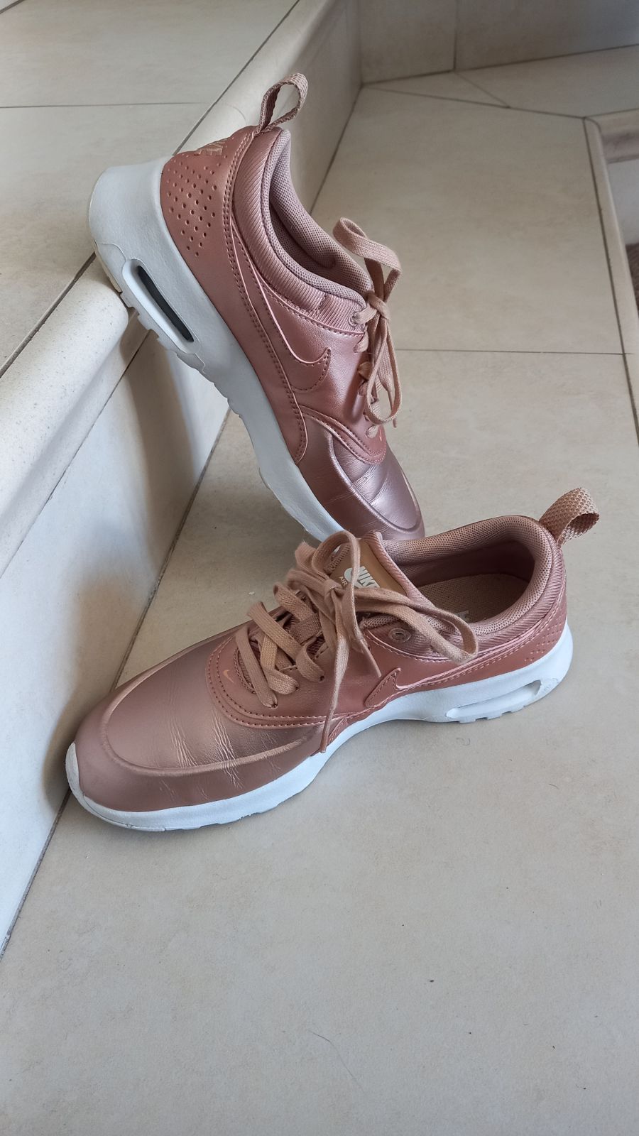 Air max thea clearance se sneaker rose gold