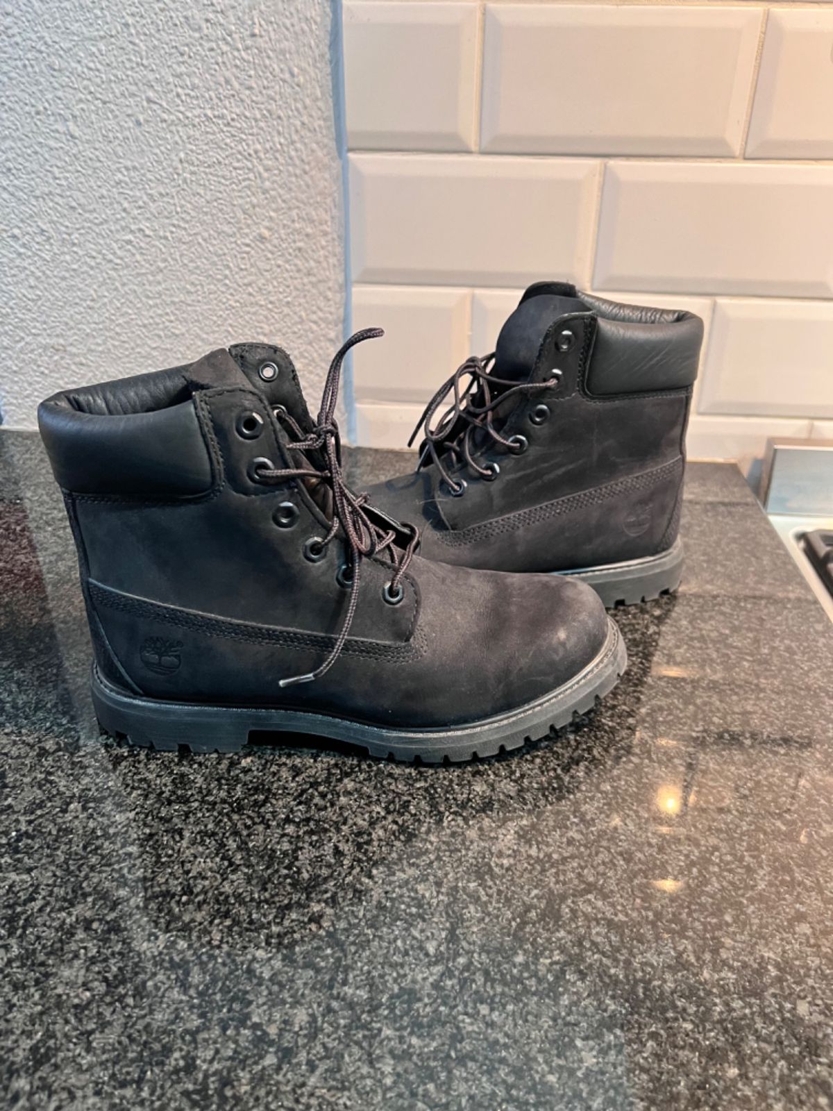 Size 6 outlet black timberland boots