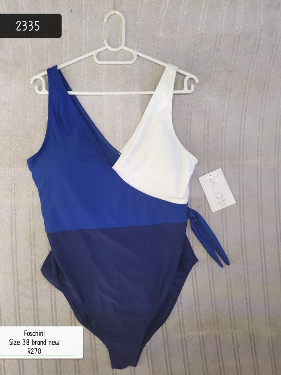 Foschini swimming costumes shop