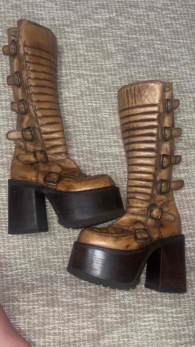 El dantes platform hot sale boots