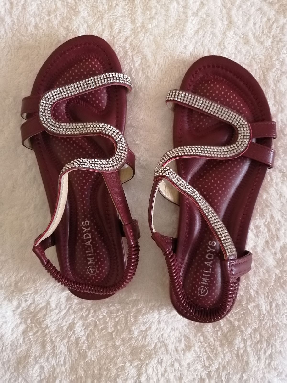 Sandals best sale at miladys