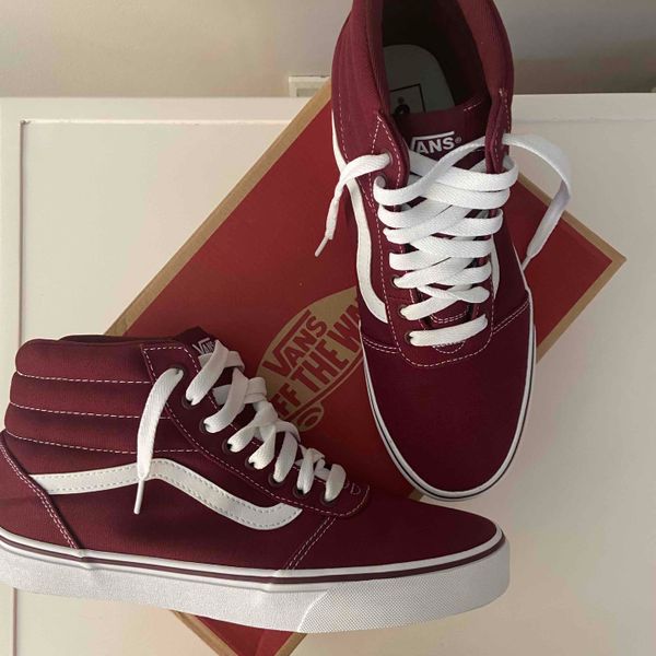 Women Vans Maroon high-top sneakers BRAND NE YAGA
