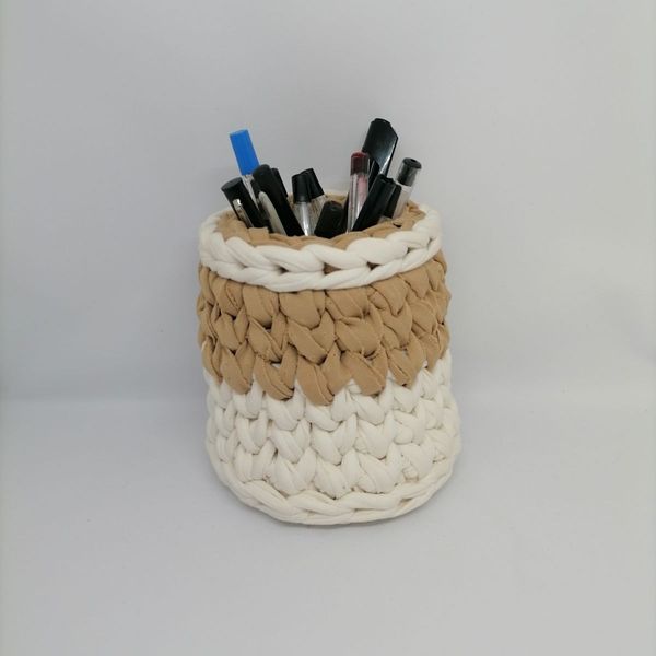 Home, Crochet Pencil/Make-up brush Holder