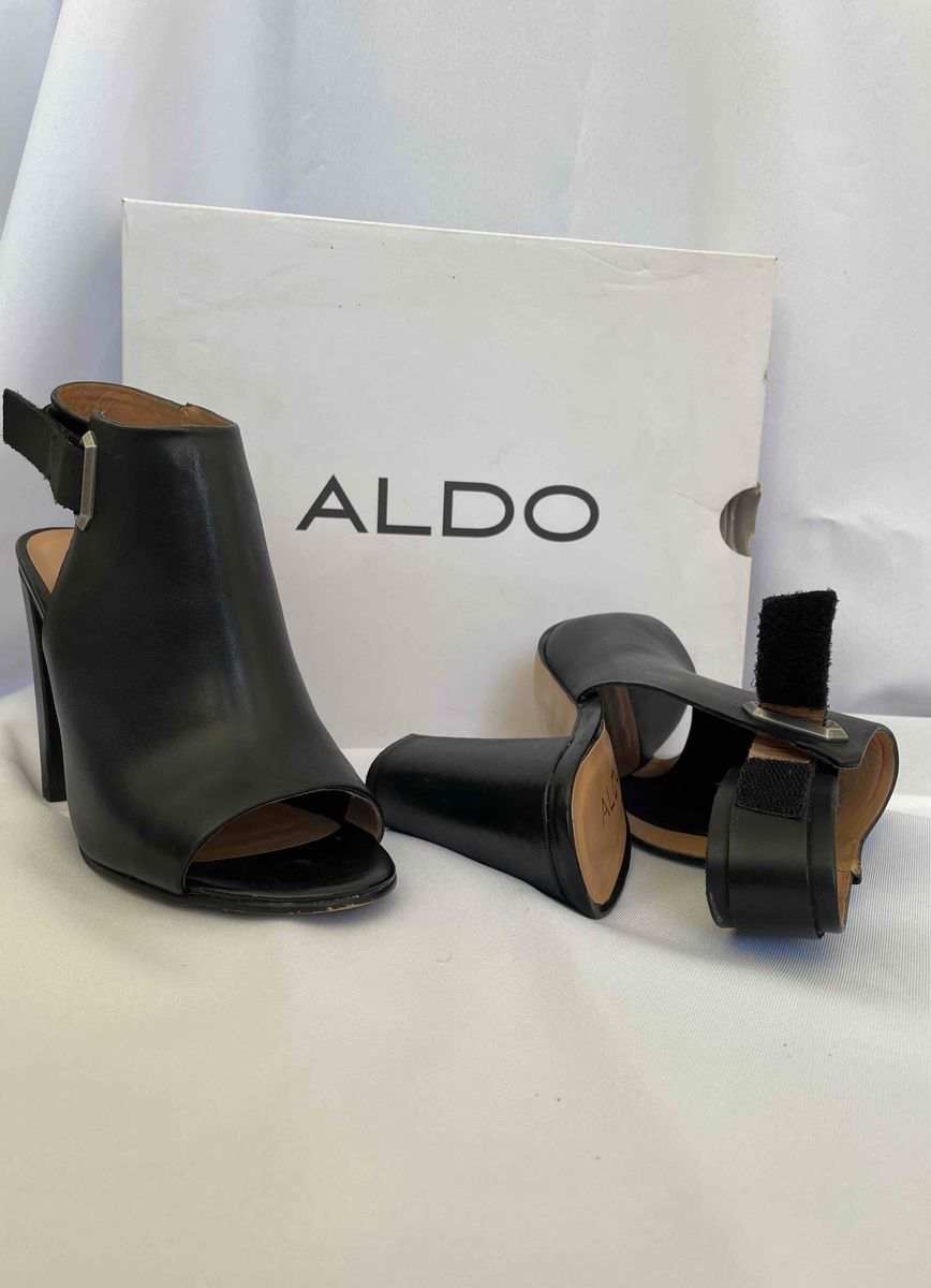 Aldo black 2025 block heels