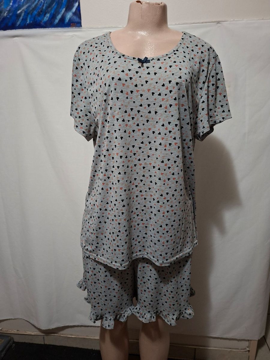 Women Be Fabulous Grey with heart print, shor YAGA