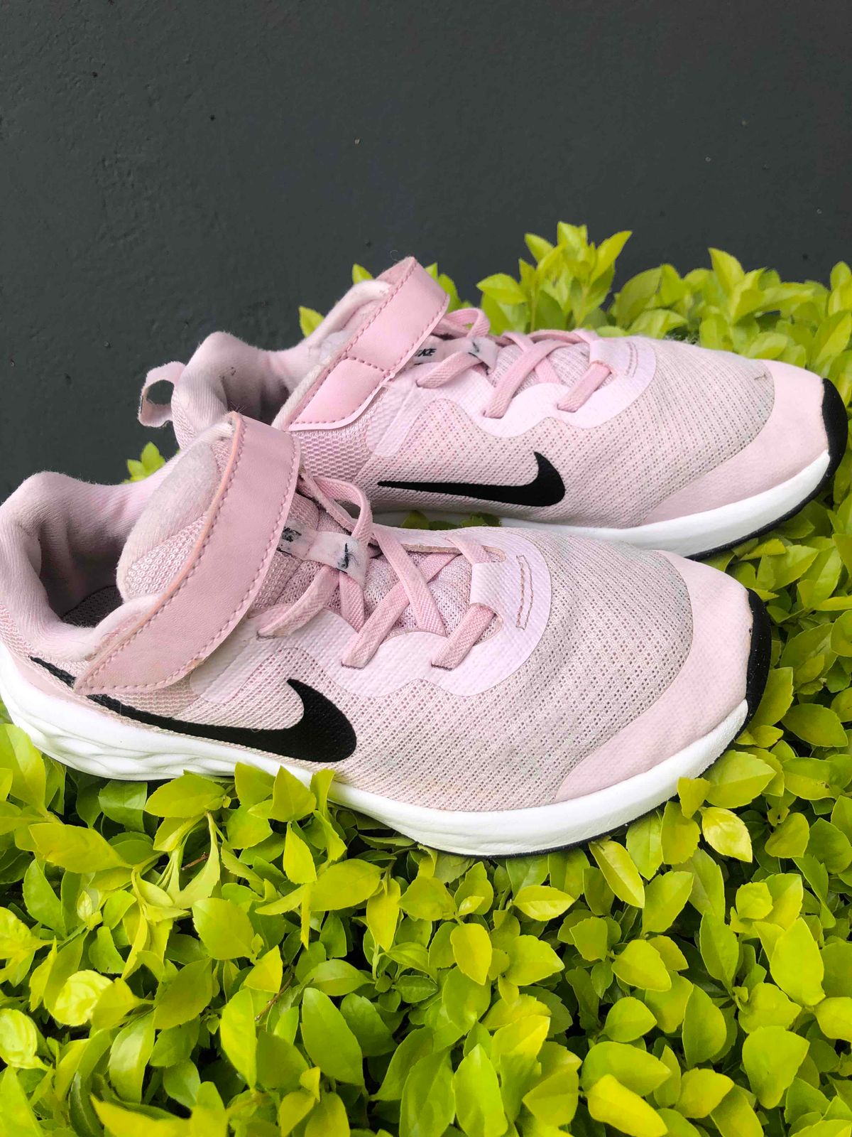 nike kids size 2