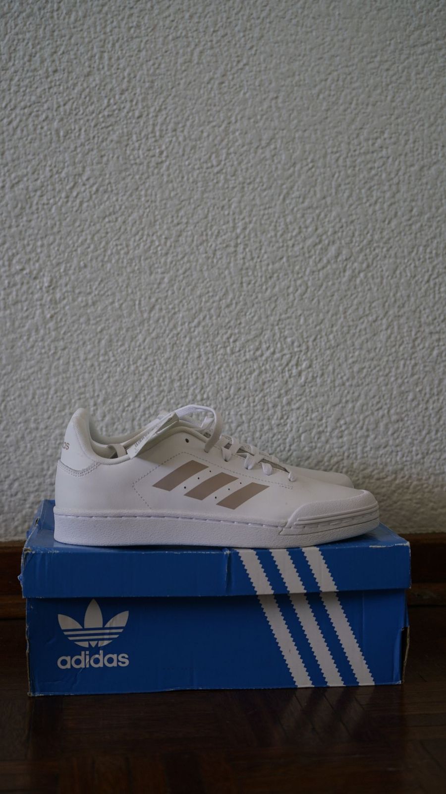 Adidas court clearance 70s white