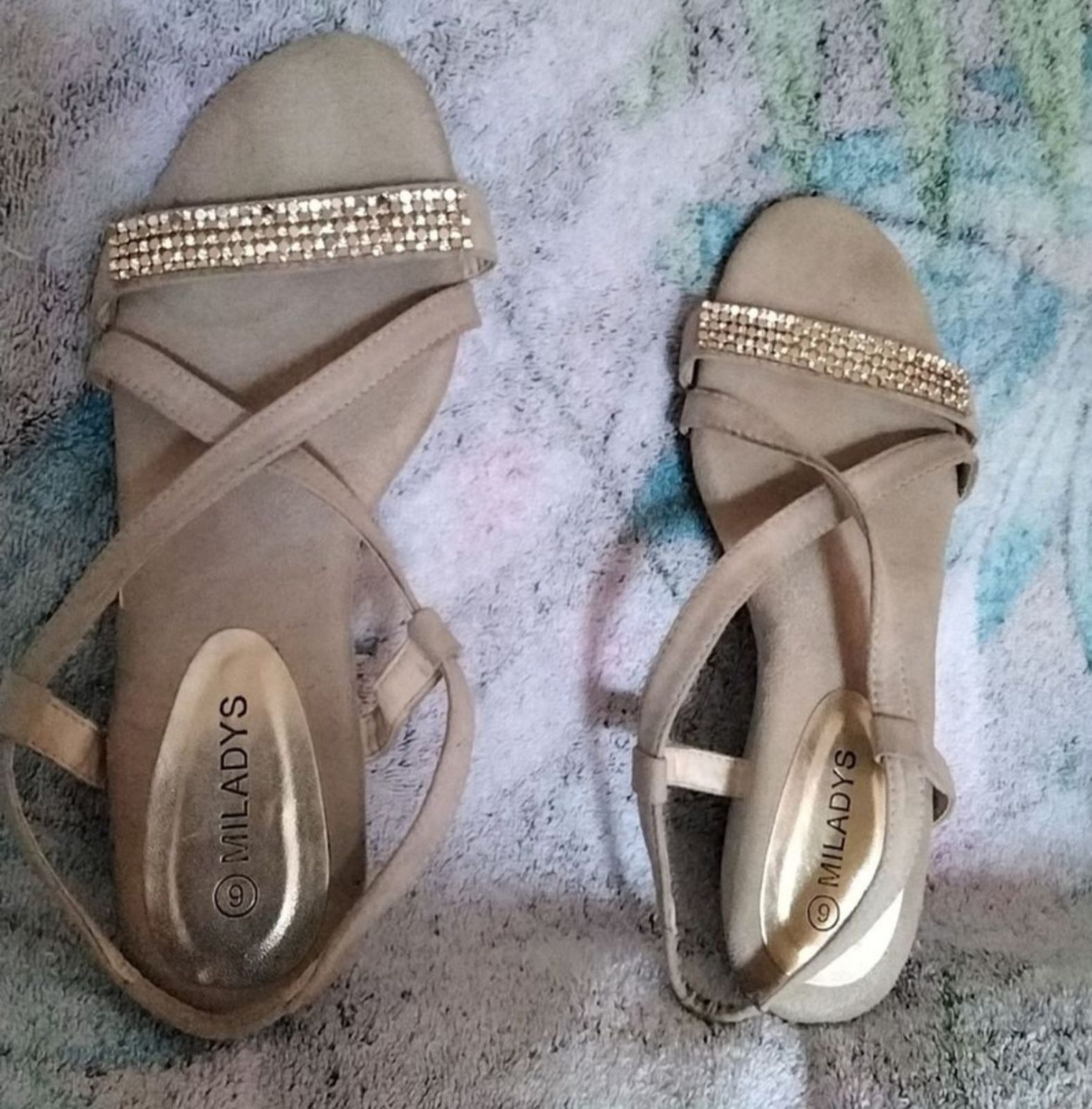 Women Ladies Miladys sandal for sale NEW SIZE YAGA