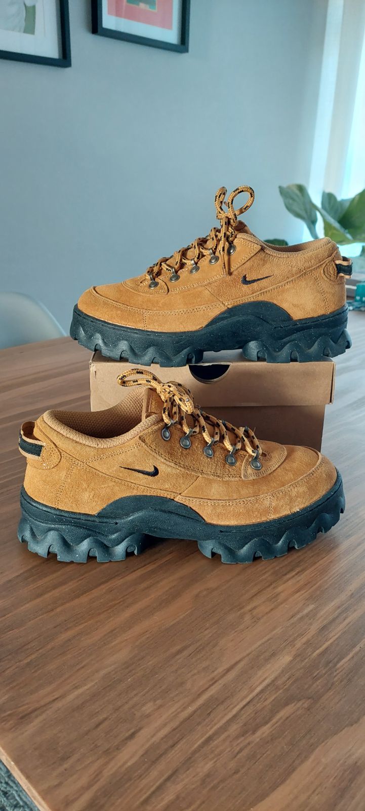 Women | Nike Lahar wm's low sneaker boot. | YAGA