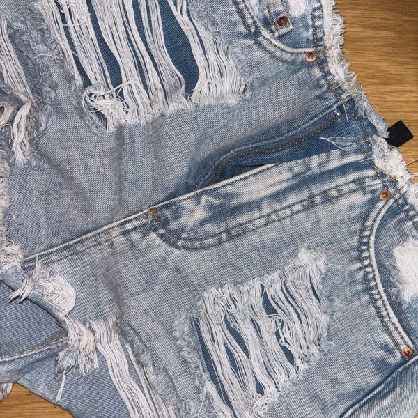 Yaga Marketplace For Preloved Fashion yaga-marketplace-for-preloved-fashion