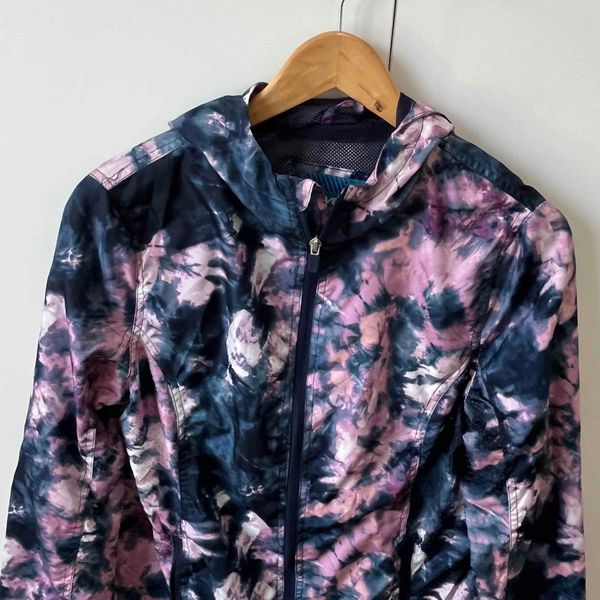 Women Mr Price Sport rain jacket, size small YAGA