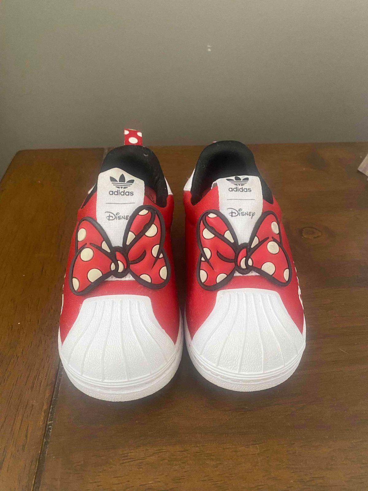 adidas superstar minnie mouse