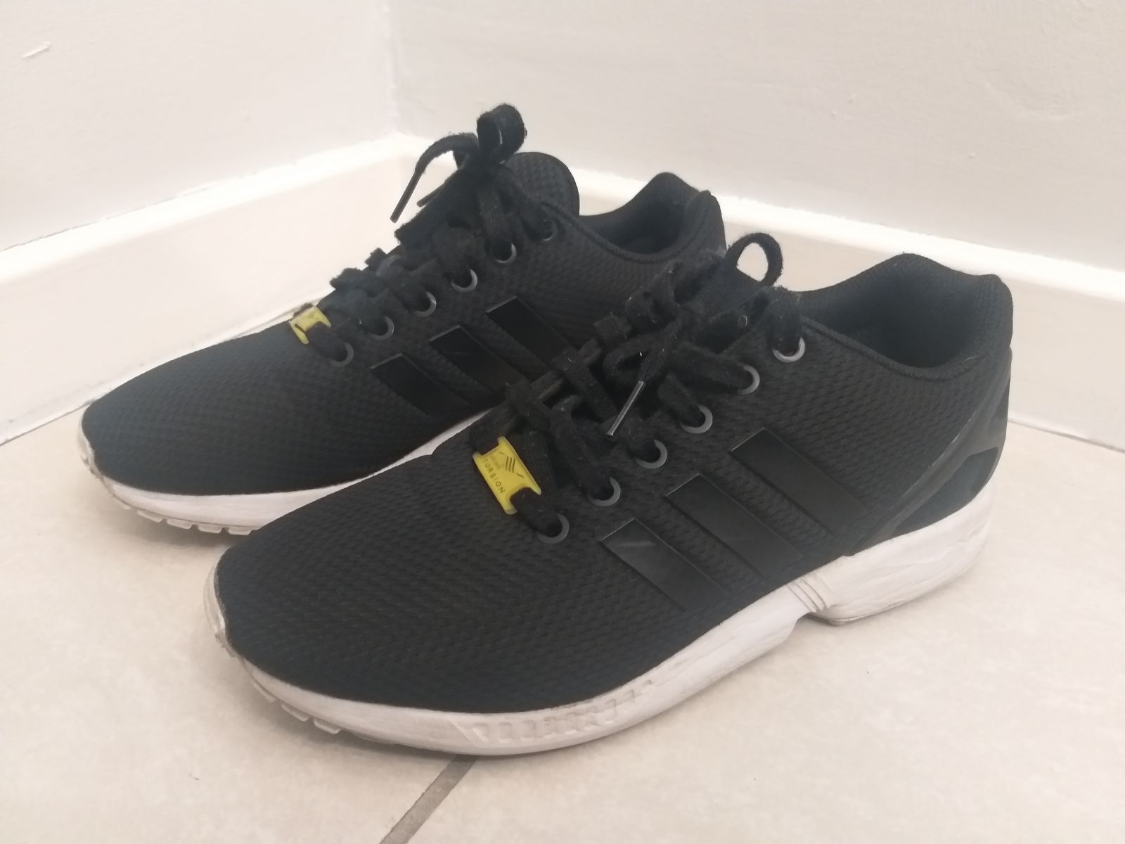 Men | Adidas ZX Flux Torsion - Black & Wh | YAGA