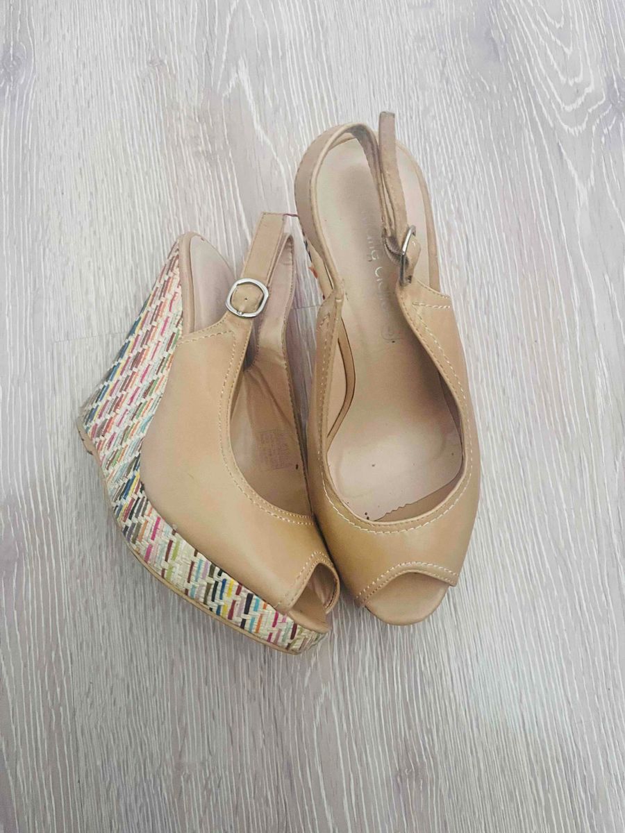 Women Wedge heel. It s as good as new Yaga SA