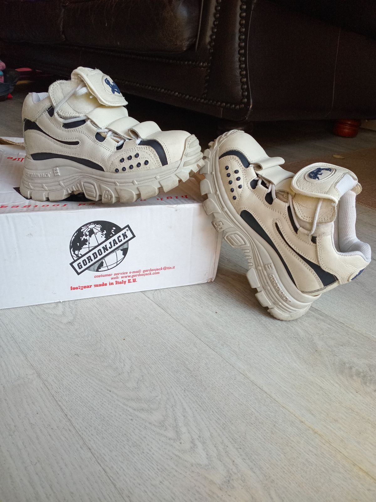 Women | Vintage Gordon Jack platform sneakers. | YAGA