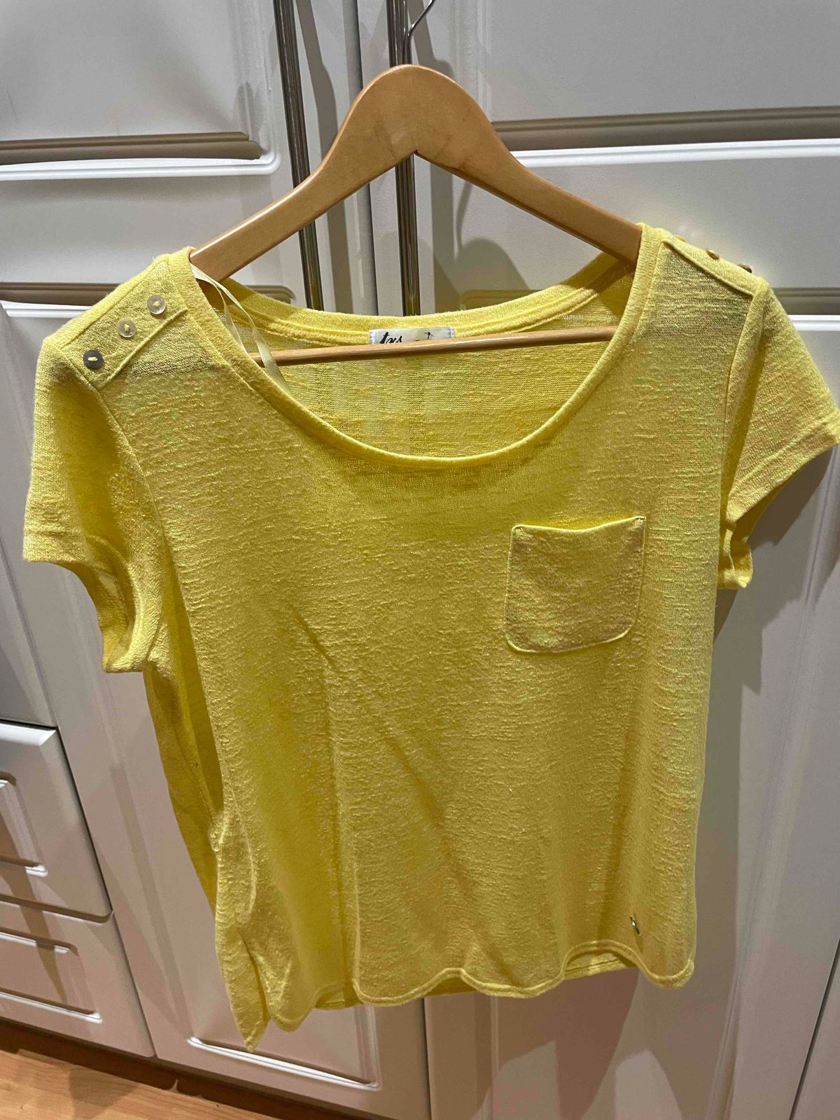 truworths yellow tops