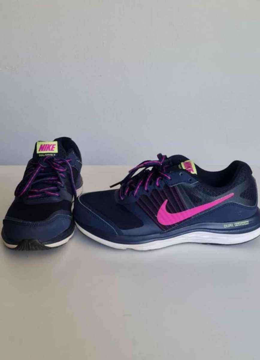 Wmns nike 2025 dual fusion