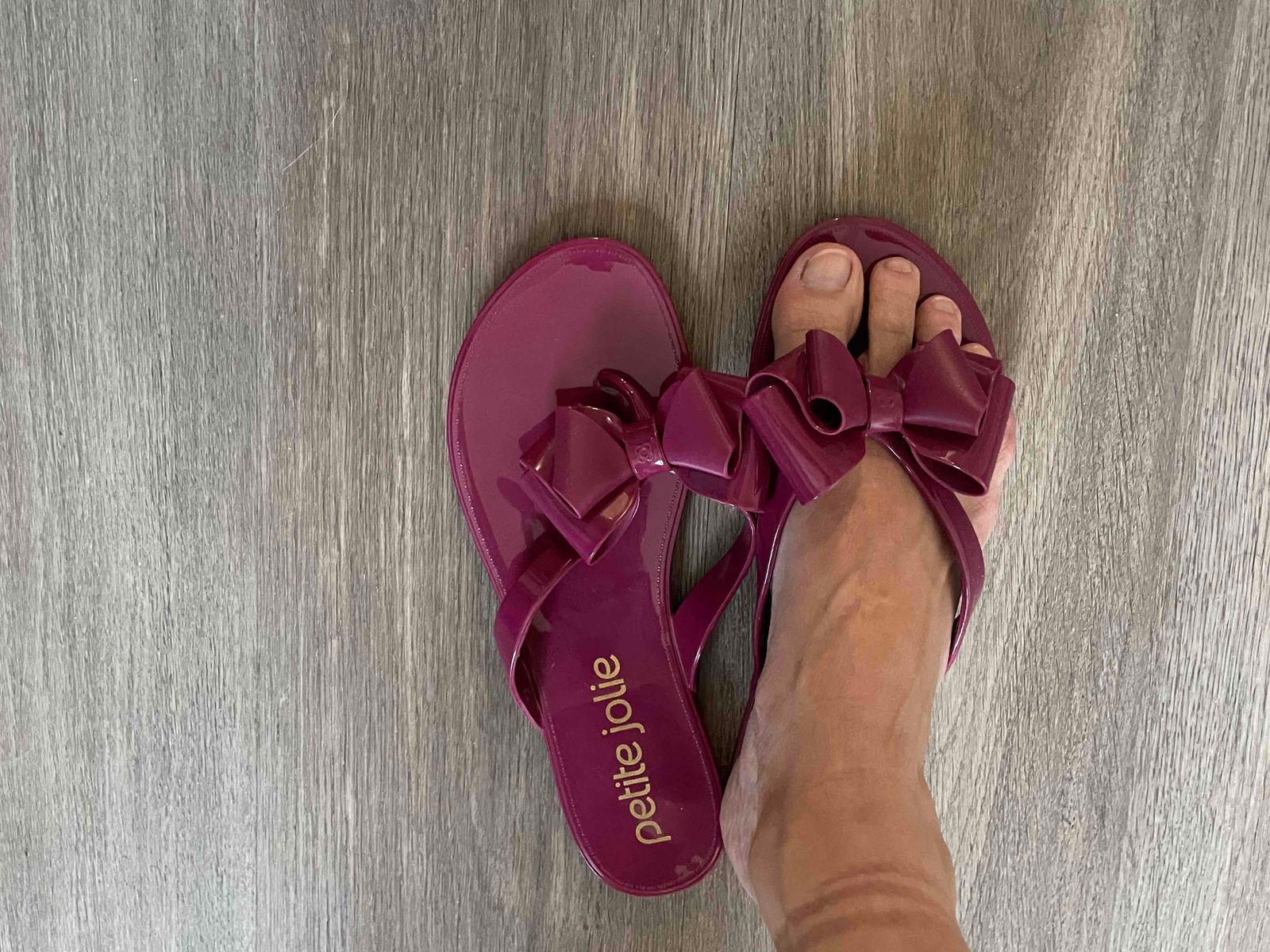 Petite jolie best sale flip flops