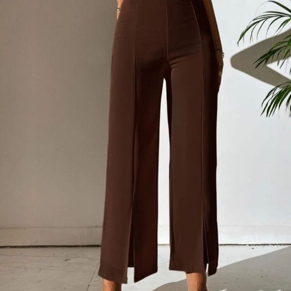 Women, Slit Hem Flared Pants Size Medium, but