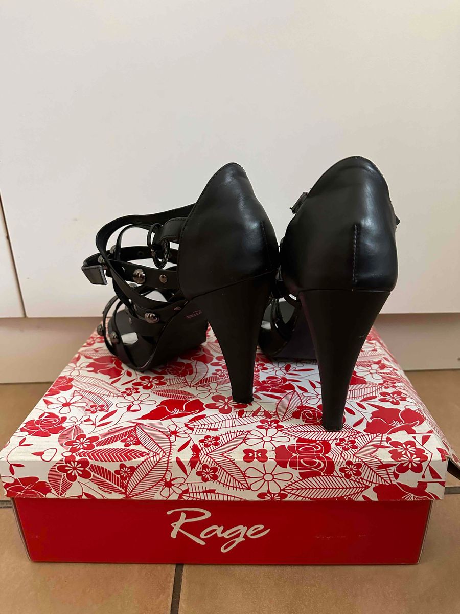 Rage black clearance heels