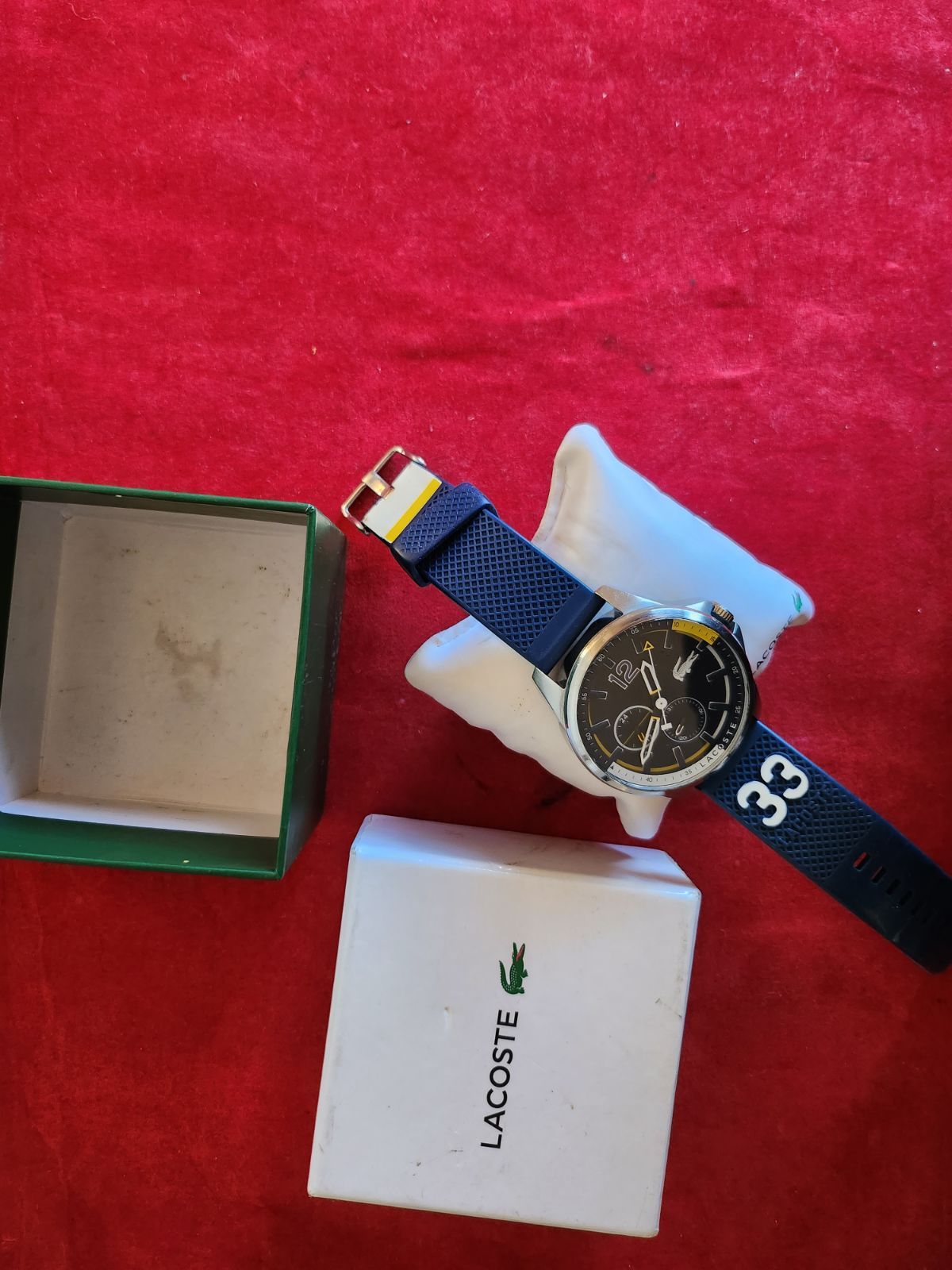 Lacoste hot sale 33 watch