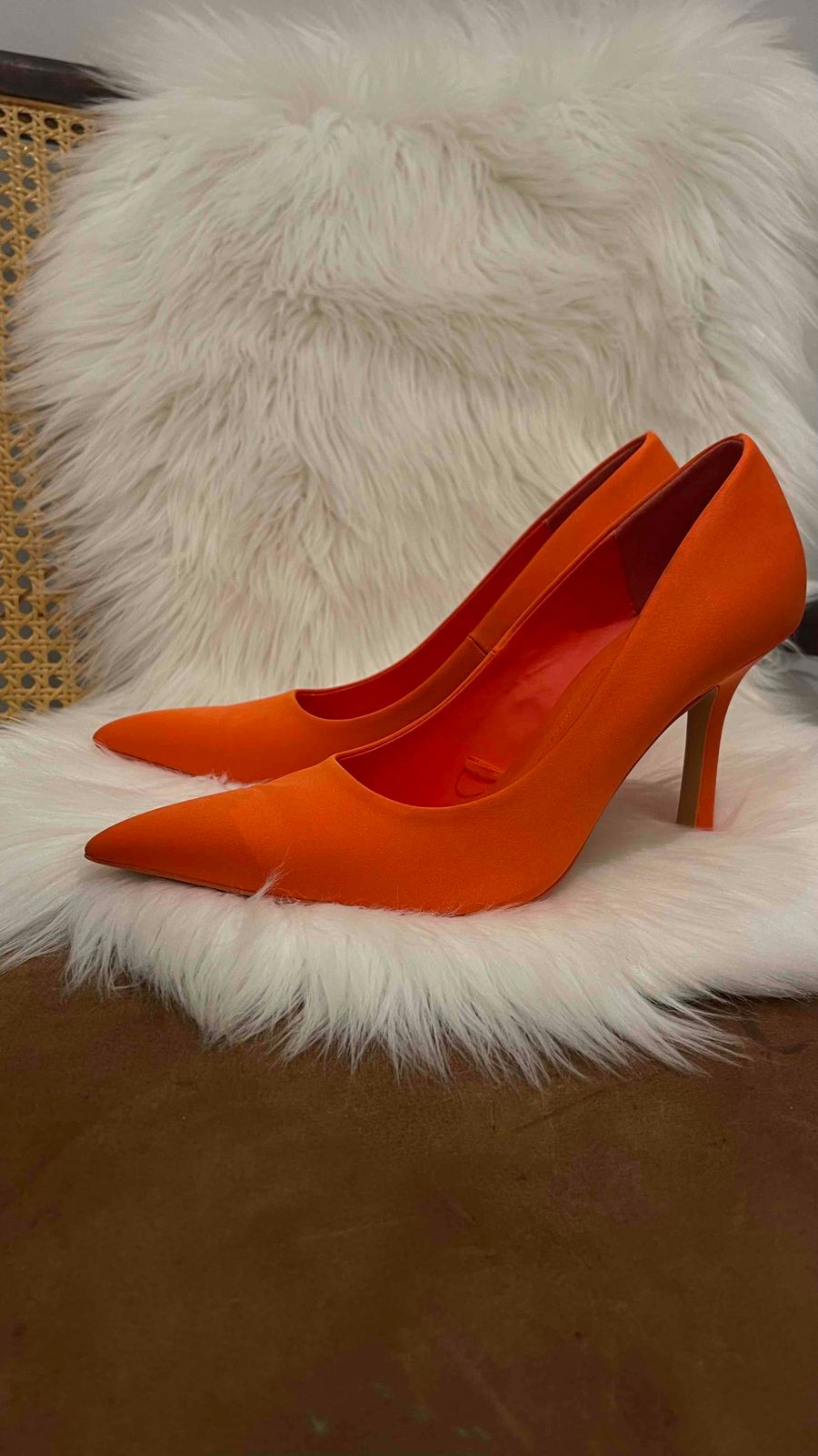 Women ZARA Orange heels with pointy toes Medi Yaga SA