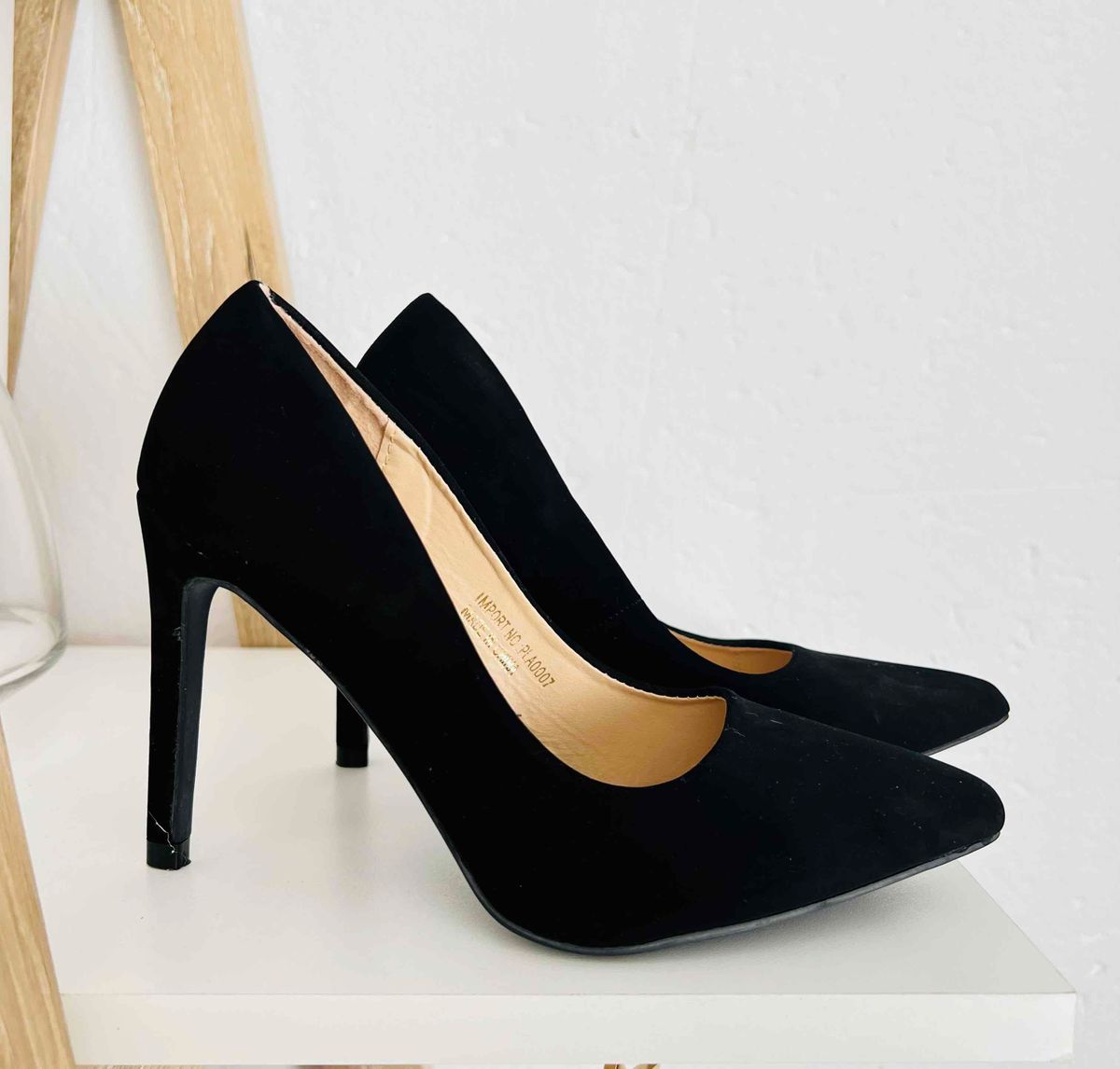 Black suede pointed heels deals