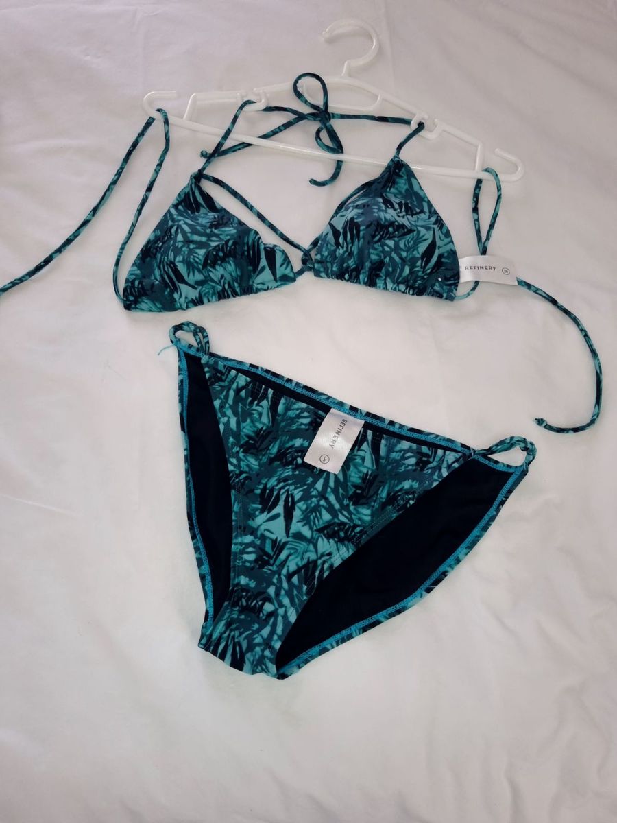 Women BIKINI SET This set is from Refinery Yaga SA